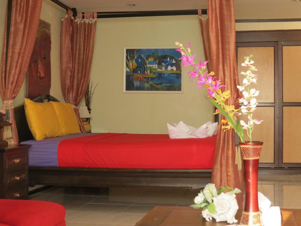 Jomtien Plaza Suite Apartments Praia de Jomtien Quarto foto