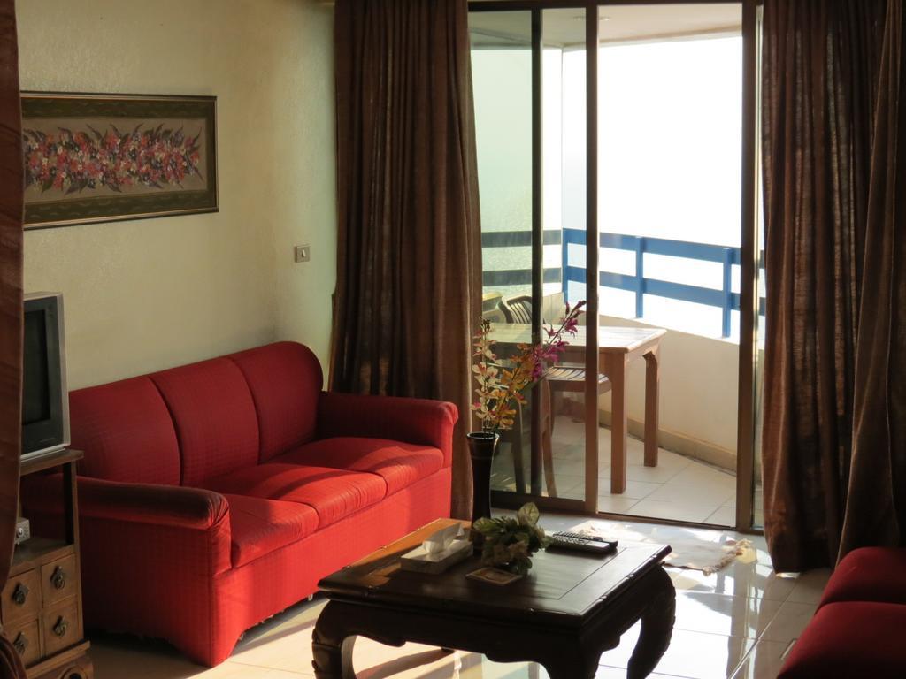 Jomtien Plaza Suite Apartments Praia de Jomtien Quarto foto